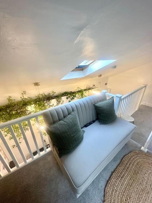 Cosy Stylish Studio Apartment Trowbridge Eksteriør bilde